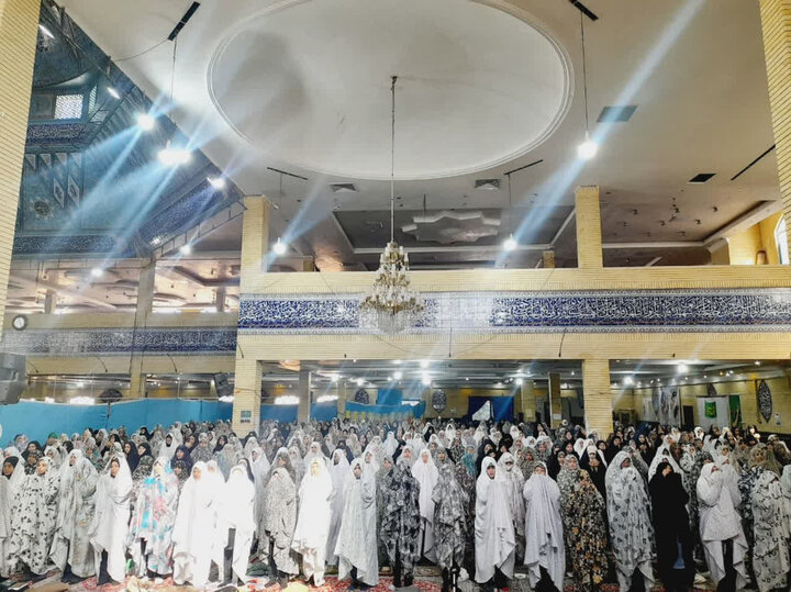 تصاویر/ نماز جمعه بهارستان