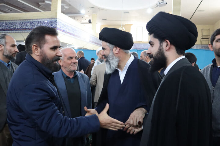 تصاویر/ نماز جمعه بهارستان