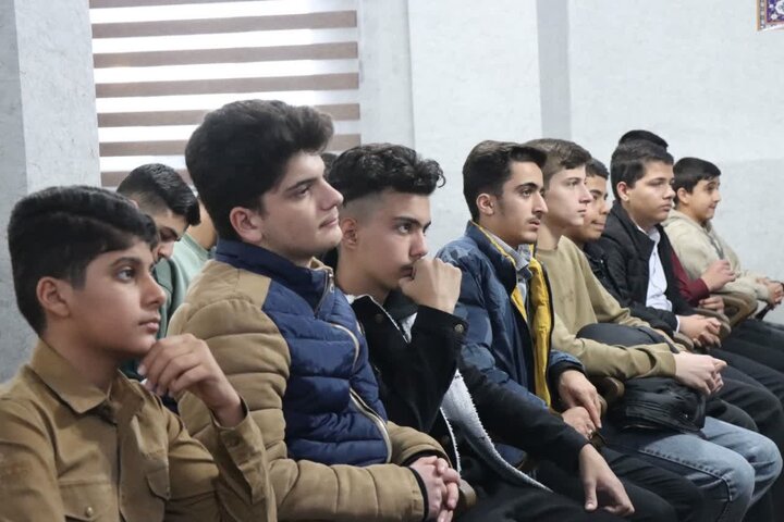 دیدار رئیس سیاست گذاری ائمه جمعه با اعضای انجمن اسلامی