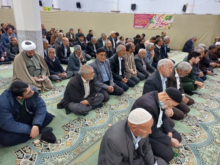تصاویر/ اقامه نمازجمعه امین‌شهر
