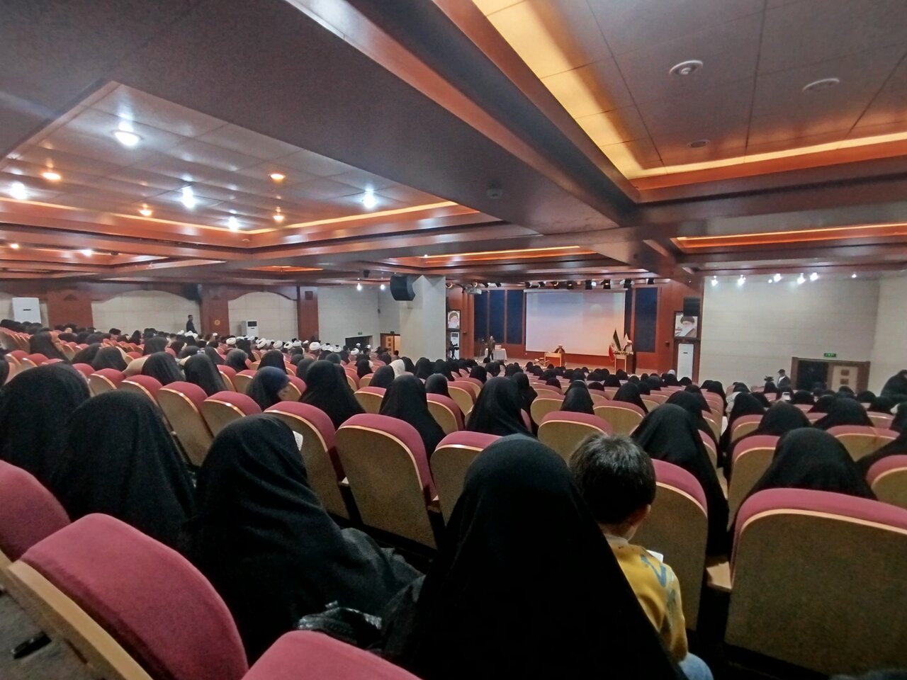 پیش‌نشست اجلاس ملی مهدویت و انقلاب اسلامی در هرمزگان برگزار شد