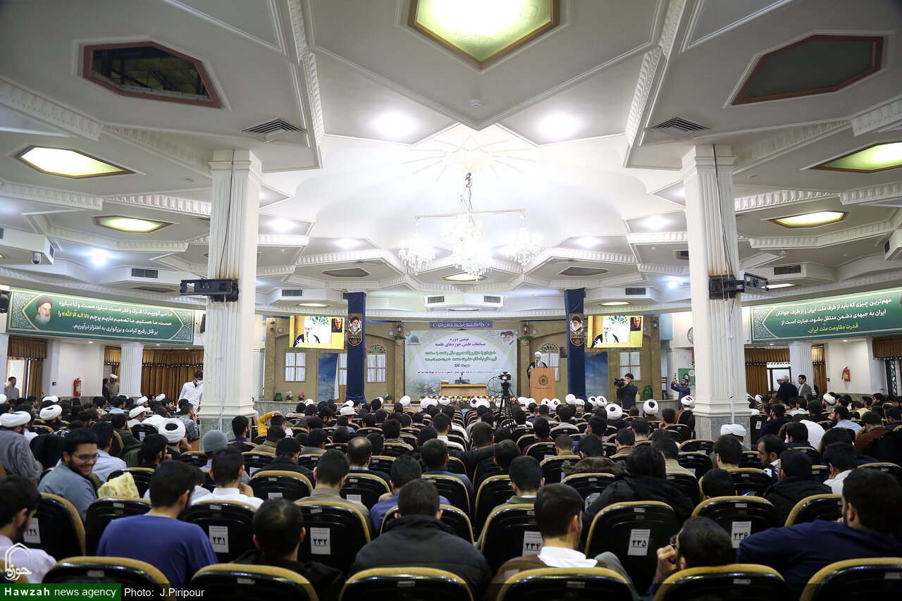 Идентичность и философия существования религиозной семинарии заключаются в живой связи с махдавиятом и деятельным ожиданием