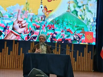 دین، راه‌حل مسائل پیچیده بشر مدرن است / دین؛ راه‌حل انسان مدرن