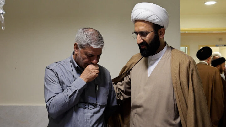 تصاویر/ عیادت مجروحین اغتشاشات اخیر توسط نمایندگان آیت الله اعرافی