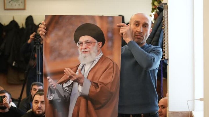 برگزاری نشست حمایت از رهبر معظم انقلاب و ایران اسلامی در مسکو