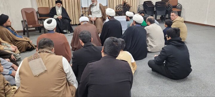 حضور نماینده ولی فقیه خوزستان در جمع فراگیران دوره تخصصی امام شناسی به میزبانی مشهد مقدس