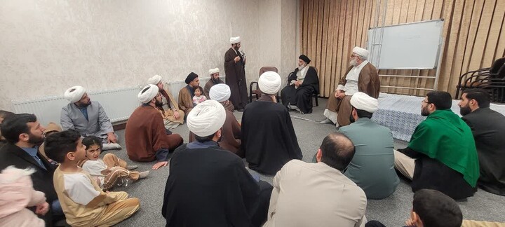 حضور نماینده ولی فقیه خوزستان در جمع فراگیران دوره تخصصی امام شناسی به میزبانی مشهد مقدس