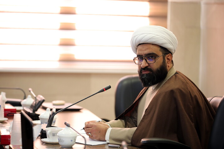 تصاویر/جلسه کمیته برنامه ریزی حضور مرکز مدیریت حوزه های علمیه در سی و سومین نمایشگاه بین المللی قرآن کریم