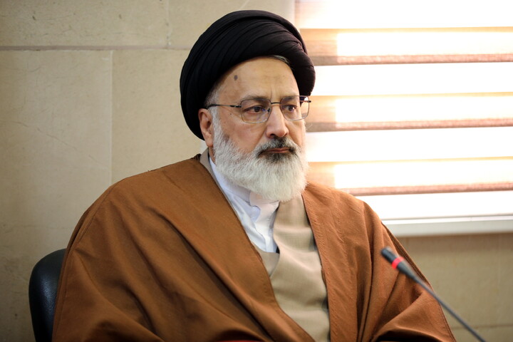 تصاویر/جلسه کمیته برنامه ریزی حضور مرکز مدیریت حوزه های علمیه در سی و سومین نمایشگاه بین المللی قرآن کریم