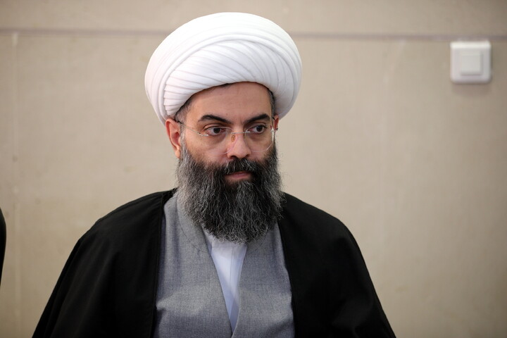 تصاویر/جلسه کمیته برنامه ریزی حضور مرکز مدیریت حوزه های علمیه در سی و سومین نمایشگاه بین المللی قرآن کریم