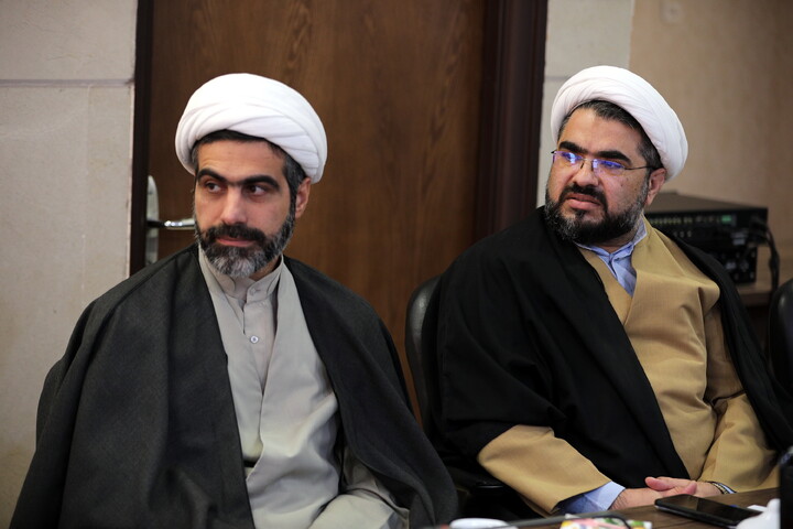 تصاویر/جلسه کمیته برنامه ریزی حضور مرکز مدیریت حوزه های علمیه در سی و سومین نمایشگاه بین المللی قرآن کریم