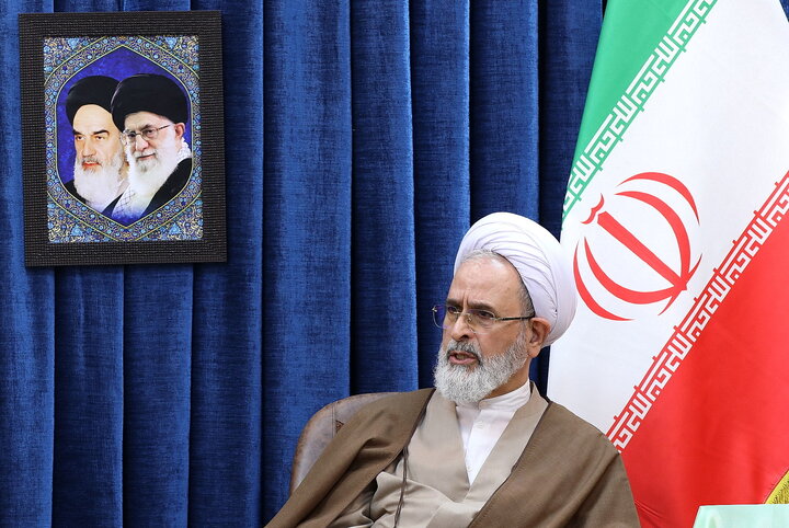 تصاویر/ دیدار معاون پژوهش حوزه های علمیه با آیت الله اعرافی