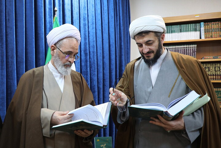 تصاویر/ دیدار معاون پژوهش حوزه های علمیه با آیت الله اعرافی