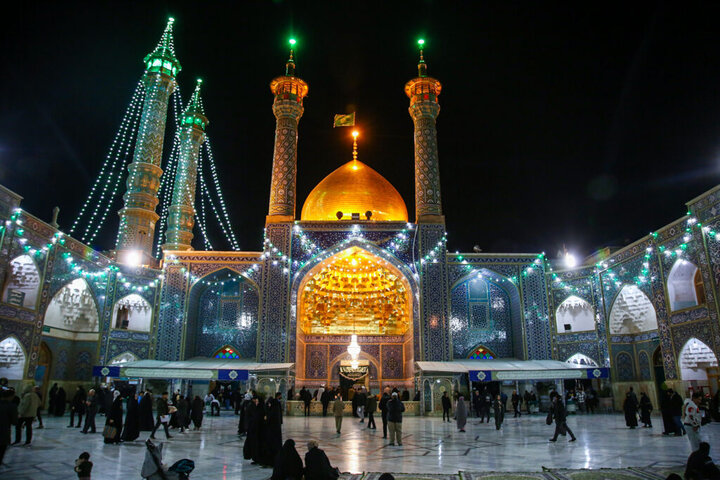 حال و هوای حرم بانوی کرامت در شب میلاد حضرت علی اکبر(ع)