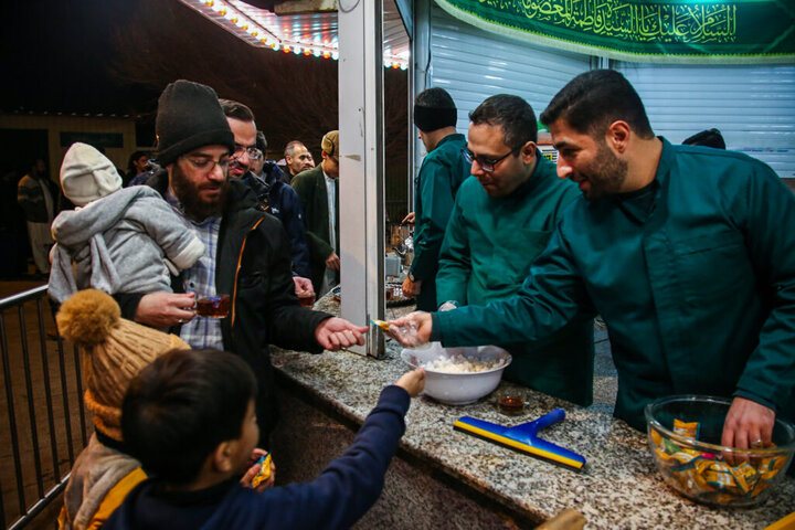 حال و هوای حرم بانوی کرامت در شب میلاد حضرت علی اکبر(ع)