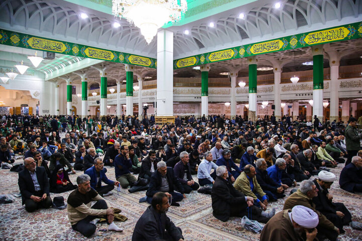 حال و هوای حرم بانوی کرامت در شب میلاد حضرت علی اکبر(ع)