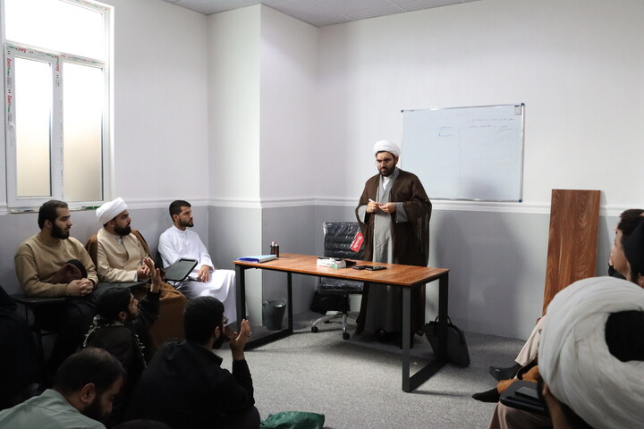 همایش توانمند سازی طلاب و مبلغین بامحوریت جهاد تبیین به میزبانی دفتر امام جمعه اهواز