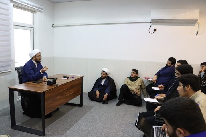 همایش توانمند سازی طلاب و مبلغین بامحوریت جهاد تبیین به میزبانی دفتر امام جمعه اهواز