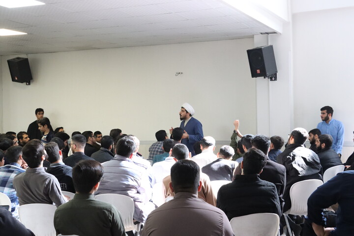 همایش توانمند سازی طلاب و مبلغین بامحوریت جهاد تبیین به میزبانی دفتر امام جمعه اهواز