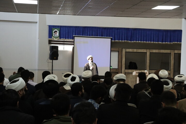 همایش توانمند سازی طلاب و مبلغین بامحوریت جهاد تبیین به میزبانی دفتر امام جمعه اهواز