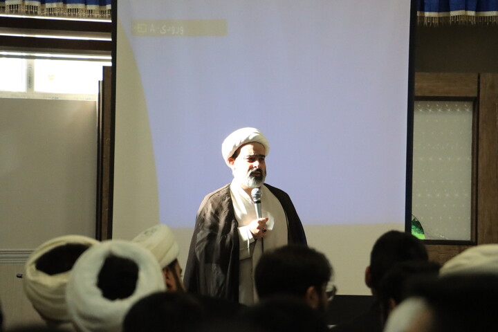 همایش توانمند سازی طلاب و مبلغین بامحوریت جهاد تبیین به میزبانی دفتر امام جمعه اهواز