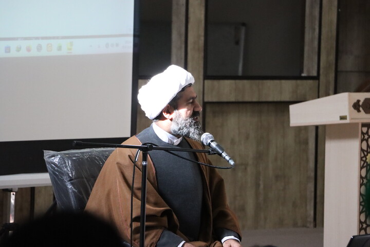 همایش توانمند سازی طلاب و مبلغین بامحوریت جهاد تبیین به میزبانی دفتر امام جمعه اهواز