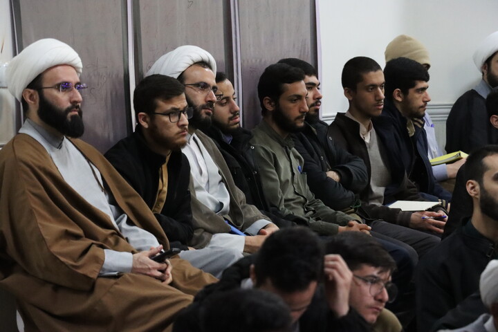 همایش توانمند سازی طلاب و مبلغین بامحوریت جهاد تبیین به میزبانی دفتر امام جمعه اهواز