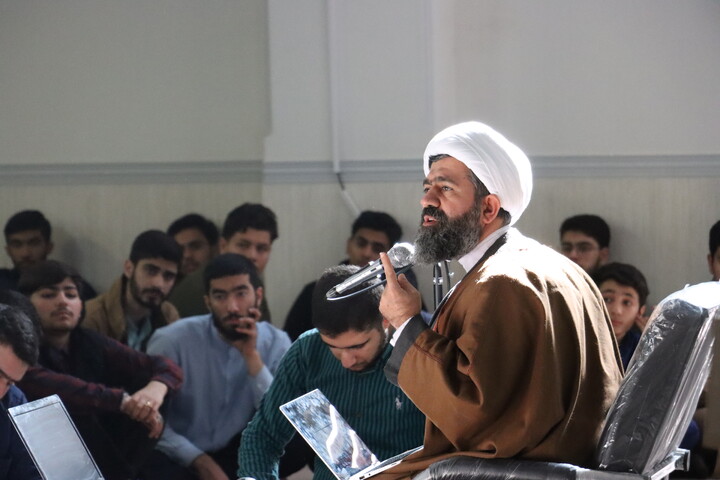 همایش توانمند سازی طلاب و مبلغین بامحوریت جهاد تبیین به میزبانی دفتر امام جمعه اهواز