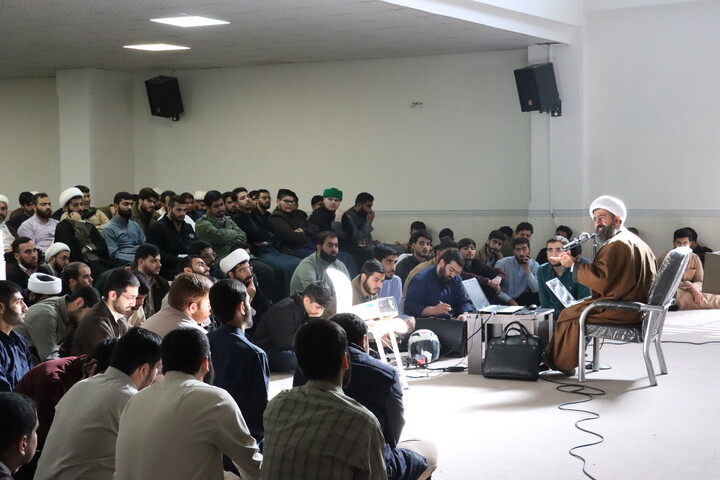 همایش توانمند سازی طلاب و مبلغین بامحوریت جهاد تبیین به میزبانی دفتر امام جمعه اهواز