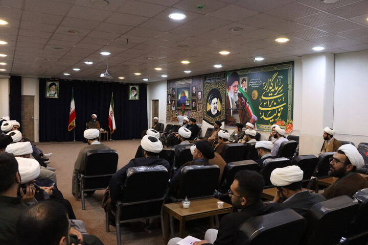 همایش توانمند سازی طلاب و مبلغین بامحوریت جهاد تبیین به میزبانی دفتر امام جمعه اهواز