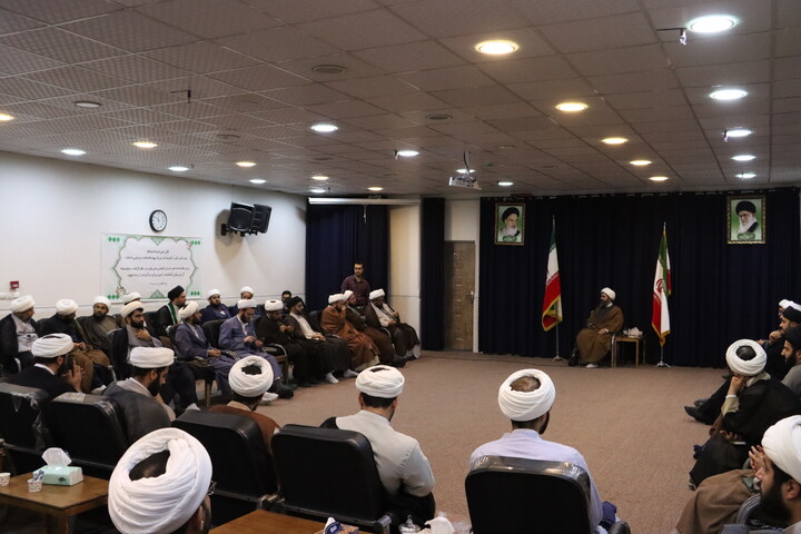 همایش توانمند سازی طلاب و مبلغین بامحوریت جهاد تبیین به میزبانی دفتر امام جمعه اهواز