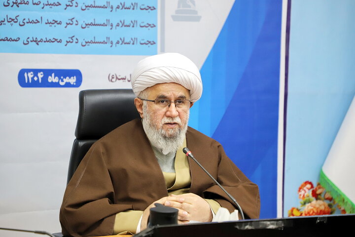 تصاویر/  پیش همایش «شخصیت و زمانه امام مهدی (عج) از تولد تا پایان غیبت صغری»