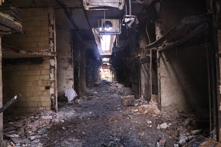 تصاویر / حضور امام جمعه رشت در جمع بازاریان بازار سوخته این شهر