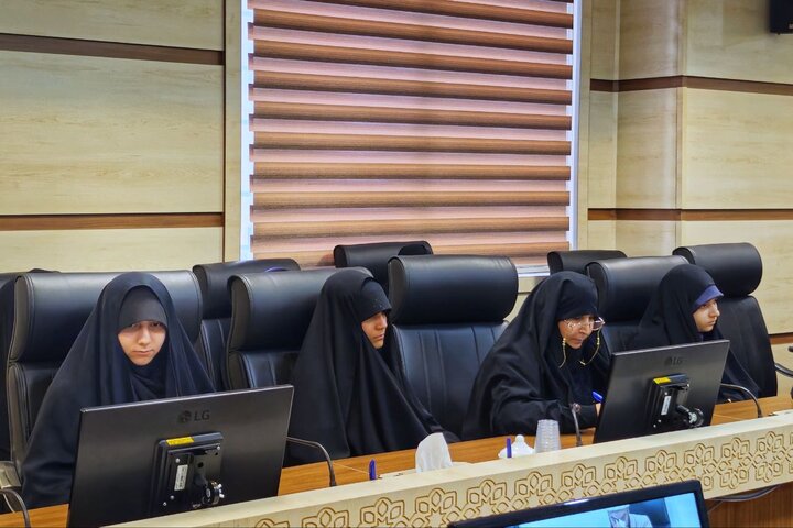 تصاویر/ نشست مسئول قرارگاه جنگ ترکیبی بلاغ مبین با فرماندهان پایگاه بسیج مدارس حوزه علمیه خواهران