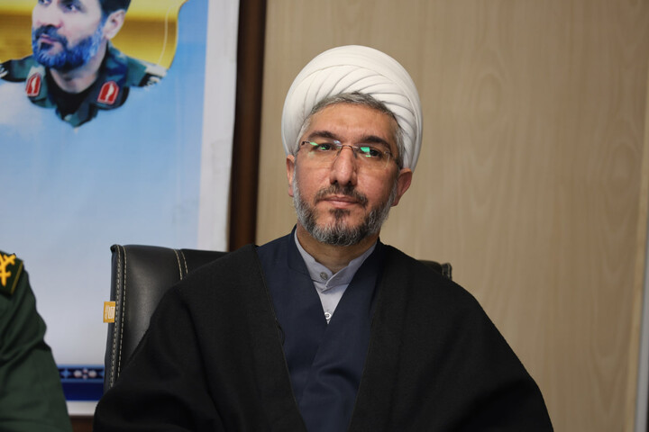 تصاویر / تجلیل نماینده ولی‌فقیه در استان و استاندار همدان از فرمانده سپاه انصارالحسین(ع)