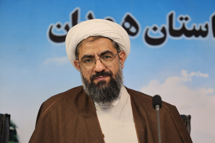 تصاویر / تجلیل نماینده ولی‌فقیه در استان و استاندار همدان از فرمانده سپاه انصارالحسین(ع)