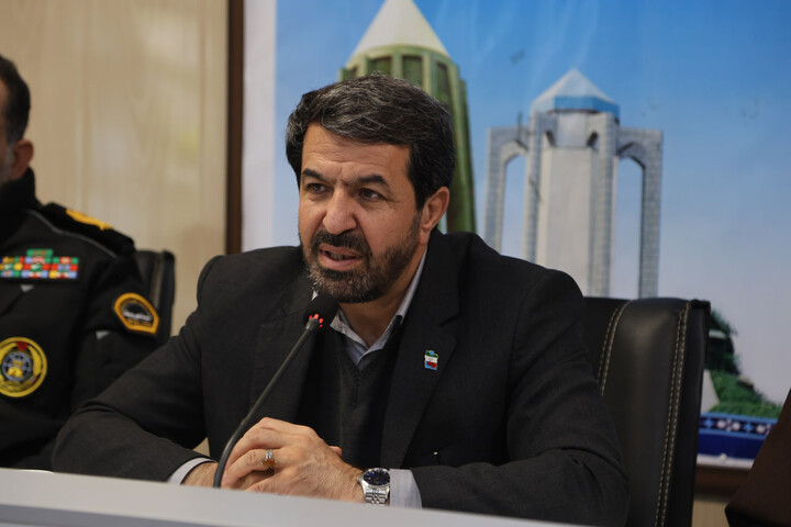 تصاویر / تجلیل نماینده ولی‌فقیه در استان و استاندار همدان از فرمانده سپاه انصارالحسین(ع)