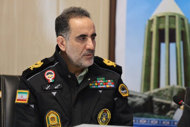 تصاویر / تجلیل نماینده ولی‌فقیه در استان و استاندار همدان از فرمانده سپاه انصارالحسین(ع)