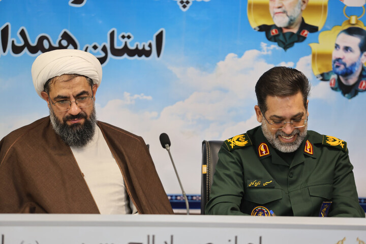 تصاویر / تجلیل نماینده ولی‌فقیه در استان و استاندار همدان از فرمانده سپاه انصارالحسین(ع)