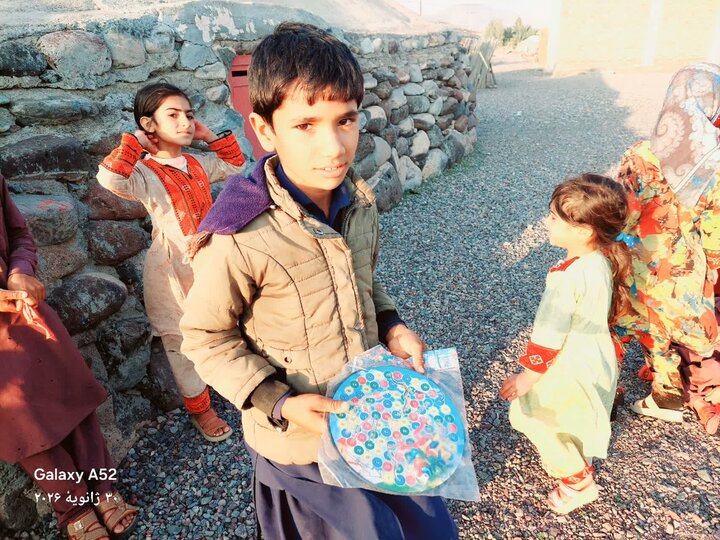 برگزاری جشن‌های اعیاد شعبانیه توسط کاروان شادی حوزه علمیه پیامبر اعظم(ص) جازموریان در روستاهای کوهستانی این منطقه