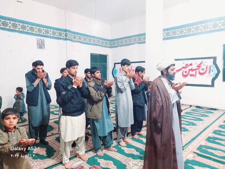 برگزاری جشن‌های اعیاد شعبانیه توسط کاروان شادی حوزه علمیه پیامبر اعظم(ص) جازموریان در روستاهای کوهستانی این منطقه