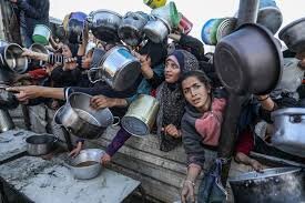 Irish Foreign Minister Warns of Famine in Gaza, Calls for Increased Humanitarian Aid