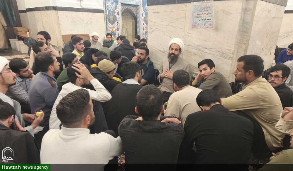 حوزه و روحانیت باید چند قدم جلوتر از تحولات اجتماعی حرکت کنند