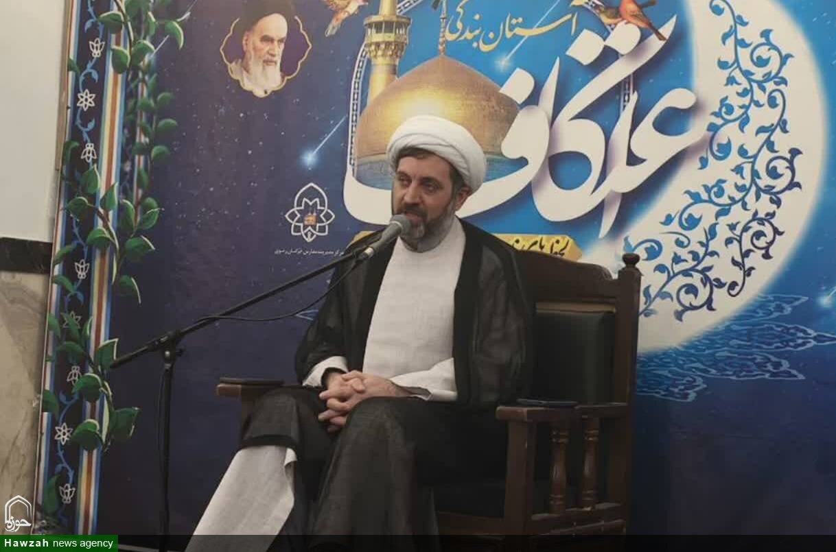 طلاب، سفیران معنوی حوزه‌های علمیه در جامعه هستند