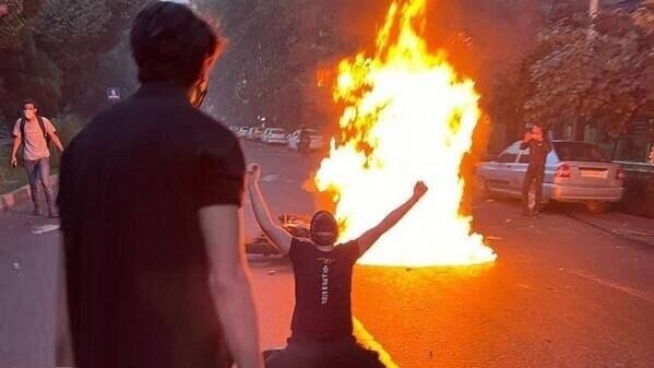 علل همراهی برخی از نوجوانان با اغتشاشگران؛ چه کنیم که فرزندانمان در دام فتنه نیفتند؟