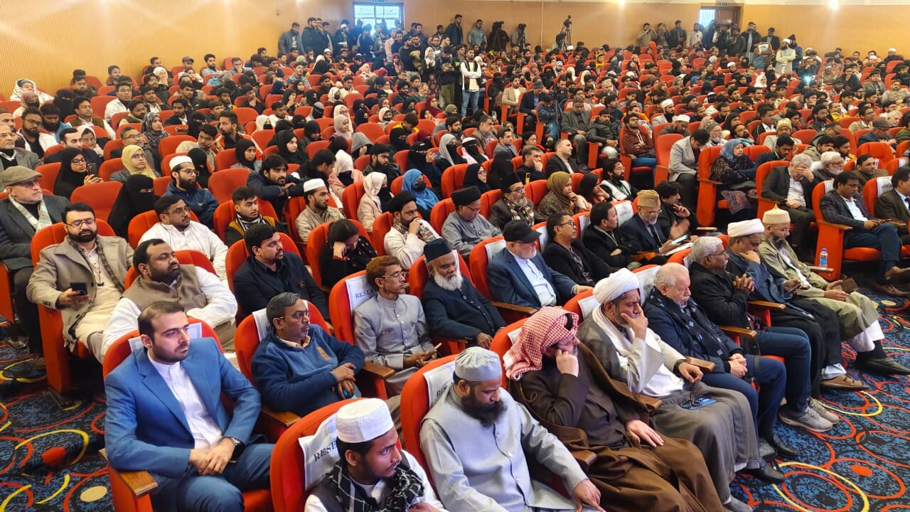 قرآن کریم منبع هدایت علم و اخلاق بشری است