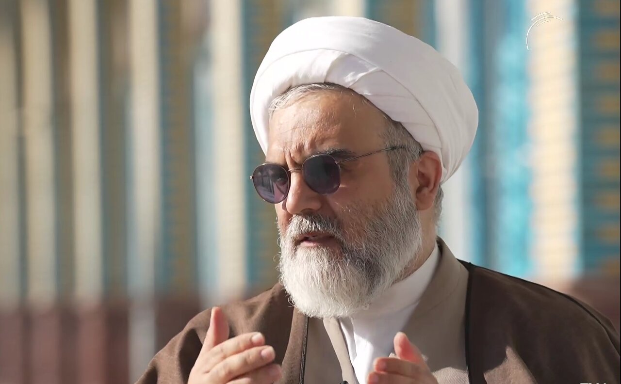 حضرت بقیةالله(عج) تجسم نهایی امید و ابلیس نماد مطلق یأس است