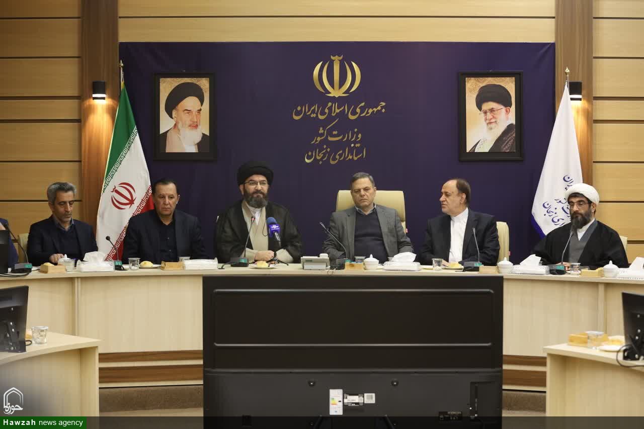 مسئولان برای حل مشکلات مردم شبانه‌روز تلاش کنند