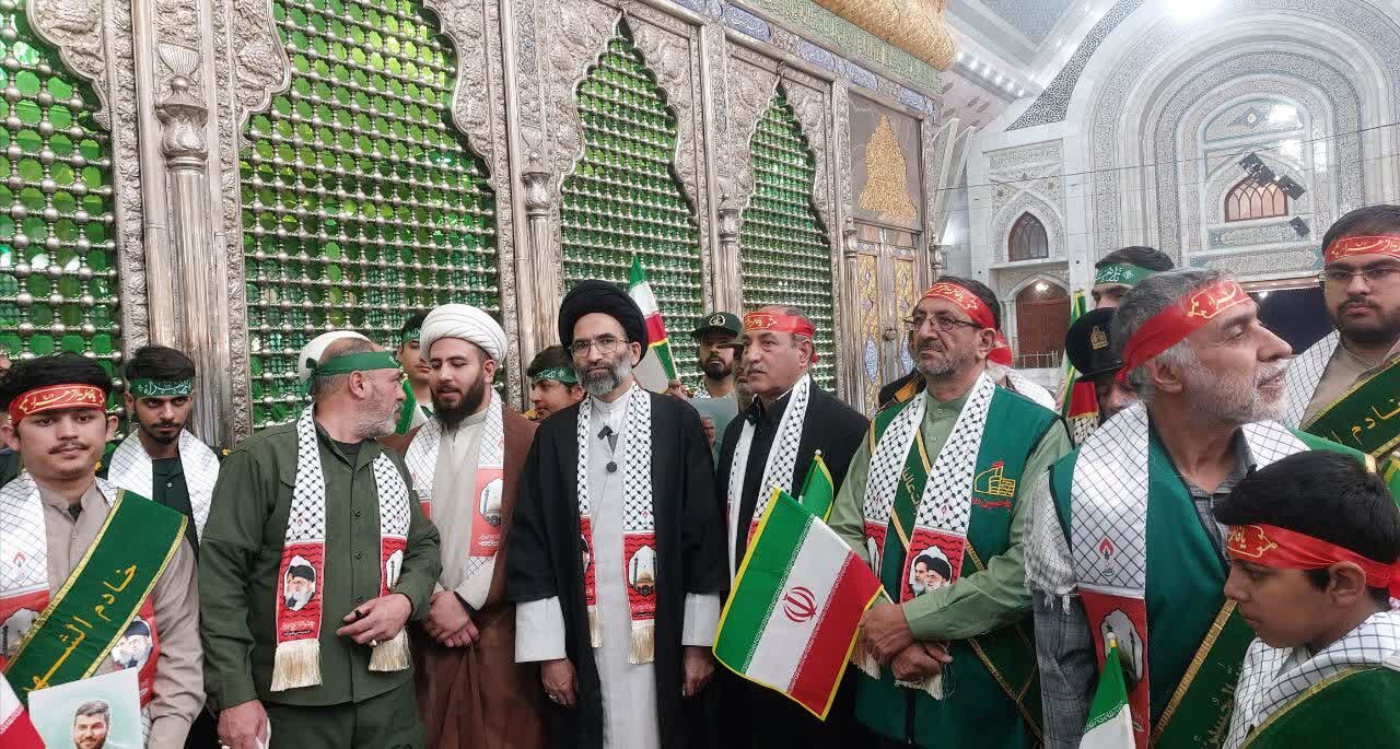 مرقد مطهر امام خمینی با گلاب کاشان شستشو و عطرافشانی شد+تصاویر