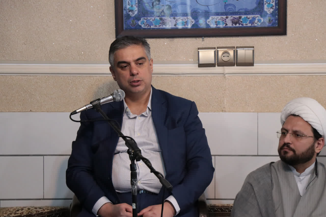 تأکید استاندار مرکزی بر توسعه انس عمومی با قرآن